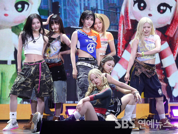 'JYP Girl Group' OURBIRTHDAY Makes a Flawless Debut Performance