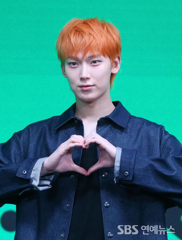 ENHYPEN's SUNOO Flashes an 'Orange Heart' That Captured ENGENEs