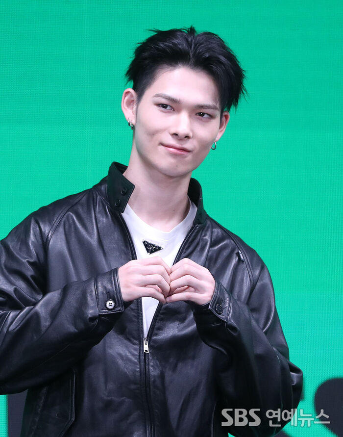 ENHYPEN's NI-KI Ditching Blonde for Dark Hair