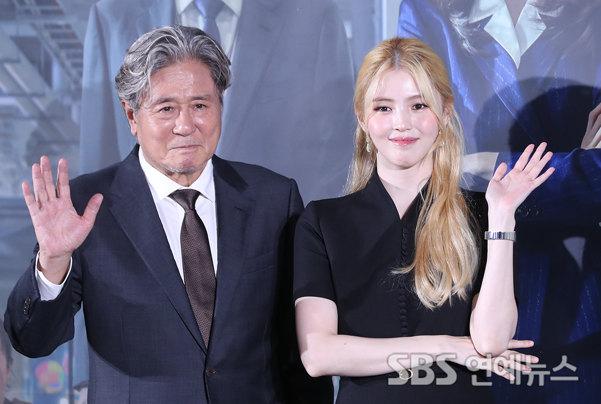 Choi Minsik and Han So-hee The Intern (Photo=Getty Images Korea)