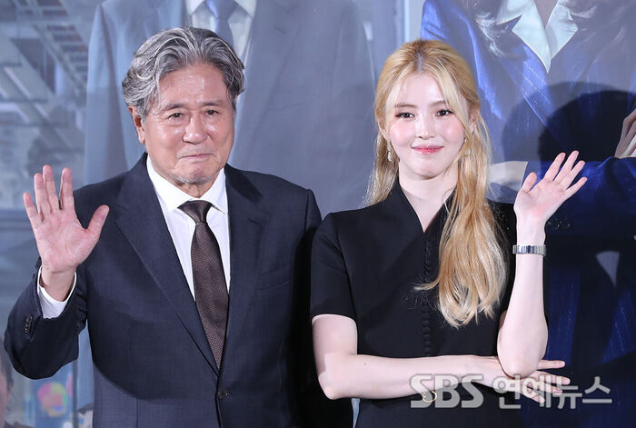 Choi Minsik and Han So-hee The Intern (Photo=Getty Images Korea)