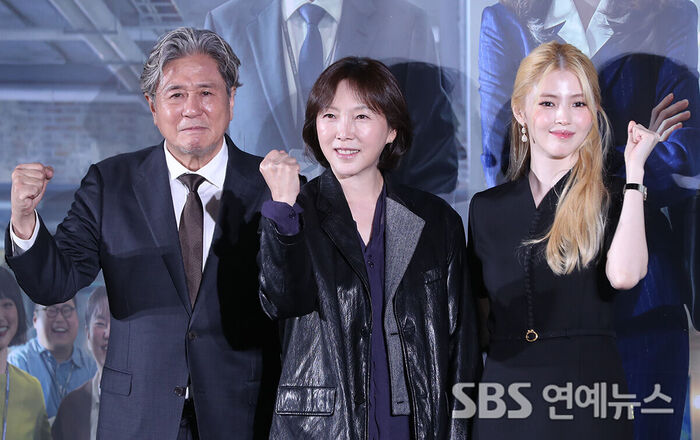 Choi Minsik, Director Kim Doyoung, and Han So-hee at 'The Intern' Press Conference