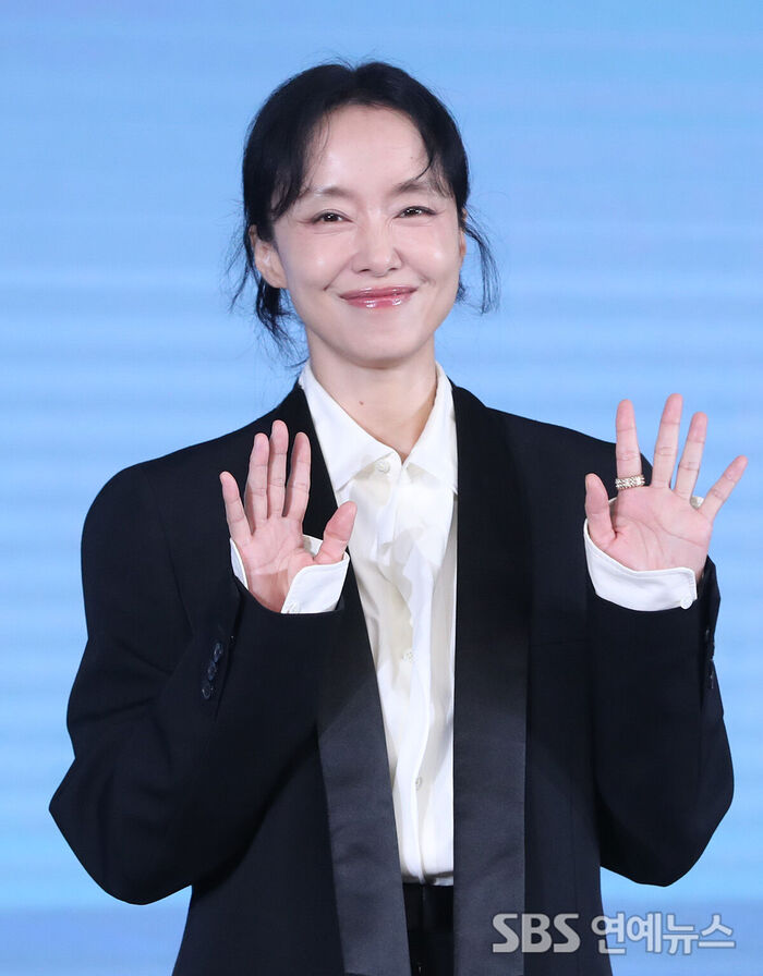 Jeon Do-yeon Shines at the Press Conference for 'Possible Love'