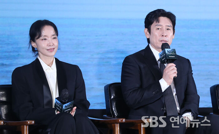 Sul Kyung-gu and Jeon Do-yeon (Photo provided by Getty Images Korea)