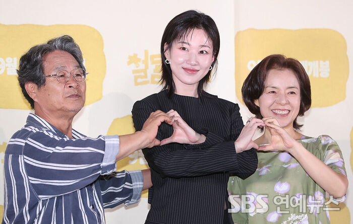Gi Ju-bong, Ha Yoon-kyung, and Yang Mal-bok at 'Coming of Age' Press Screening