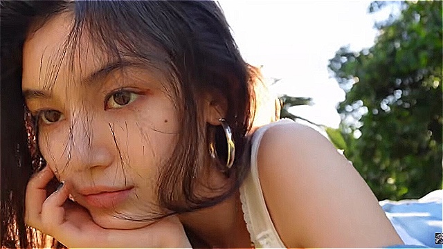 뉴진스 출신 다니엘, 영화 같은 유튜브 영상 공개..."가족과의 시간, 홀로 여행 떠난다"