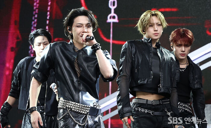 &TEAM at the media showcase (Photo by Getty Images Korea)