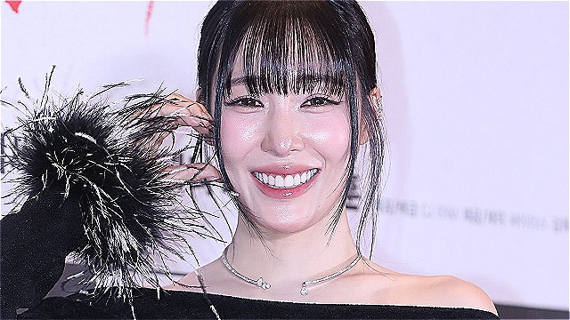 티파니, 남편 변요한 위한 특급 내조&hellip;'타짜4' 시사회 포착