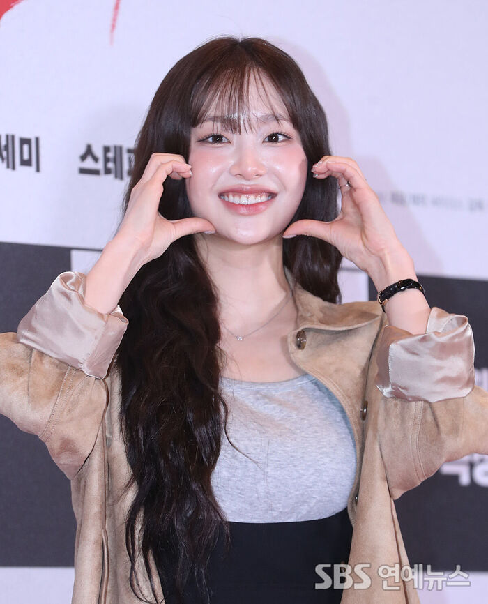 Chuu, 'Can't Forget the Heart Pose'