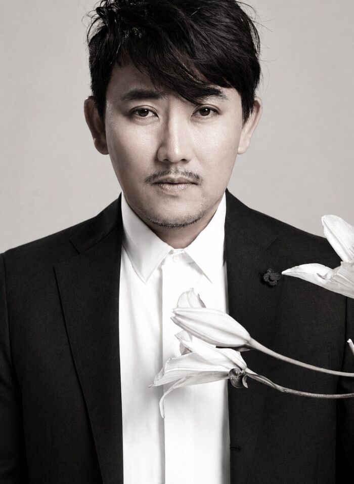 "I Became a Grandfather" Singer Lee Seung-chul Welcomes His First Grandchild