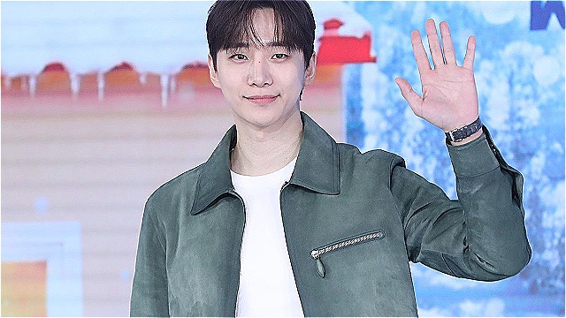 JUNHO Takes the Spotlight as the 'Superstar' of 'Kian's Bizarre B&B' Season 2