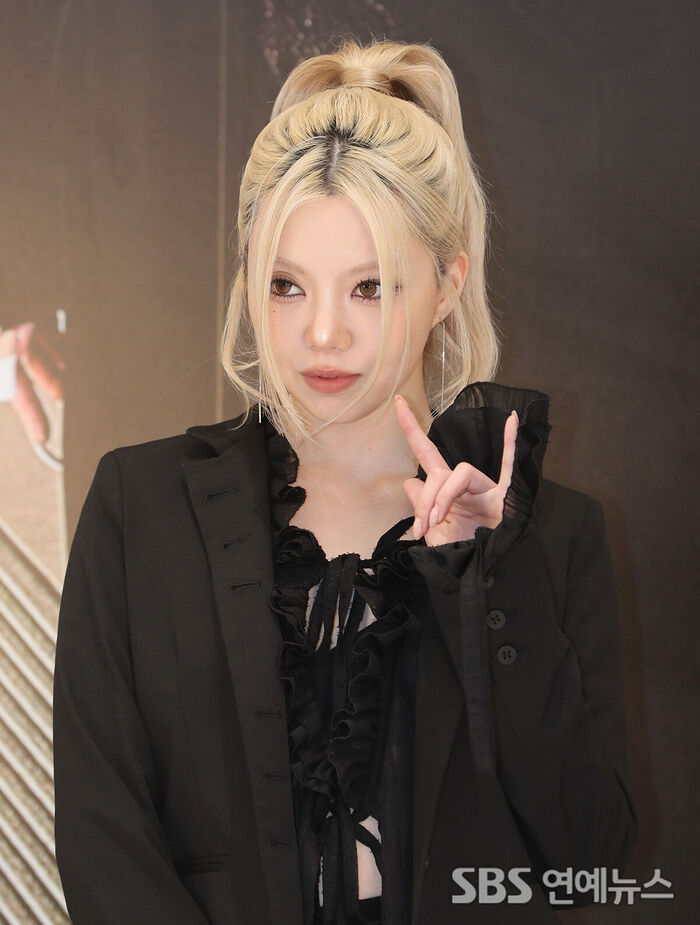 ALLDAY PROJECT's BAILEY Captivates with Autumn Mood at 'CRASH' Pop-Up Event