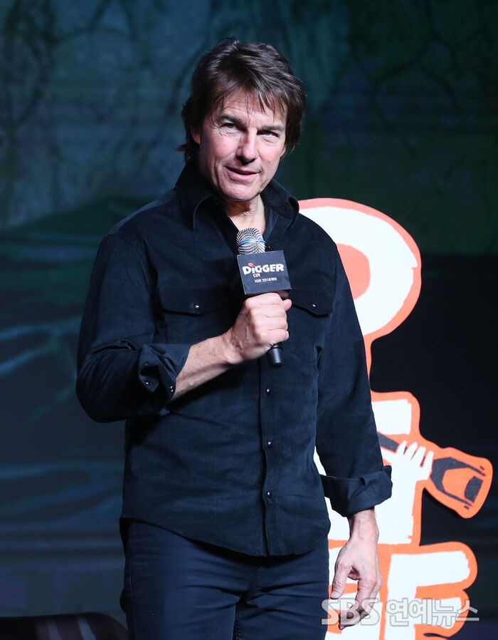 Tom Cruise Visits South Korea for the 13th Time to Promote 'Digger'