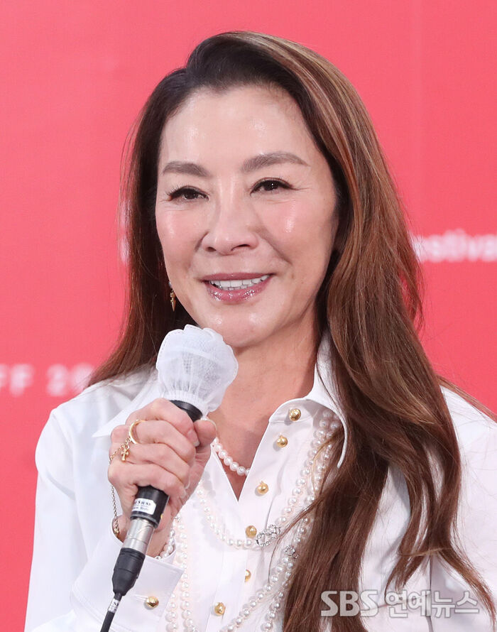 Michelle Yeoh Honored by Asian Filmmaker of the Year Award at BIFF