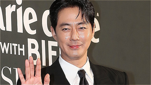 소처럼 일한 조인성&hellip;두 영화로 청룡, 남우주연&middot;조연상 동시 후보
