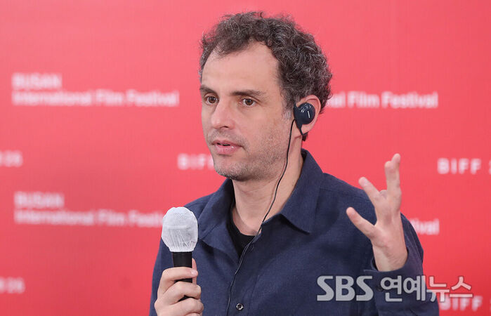 Director Jonás Cuarón Visits the Busan International Film Festival