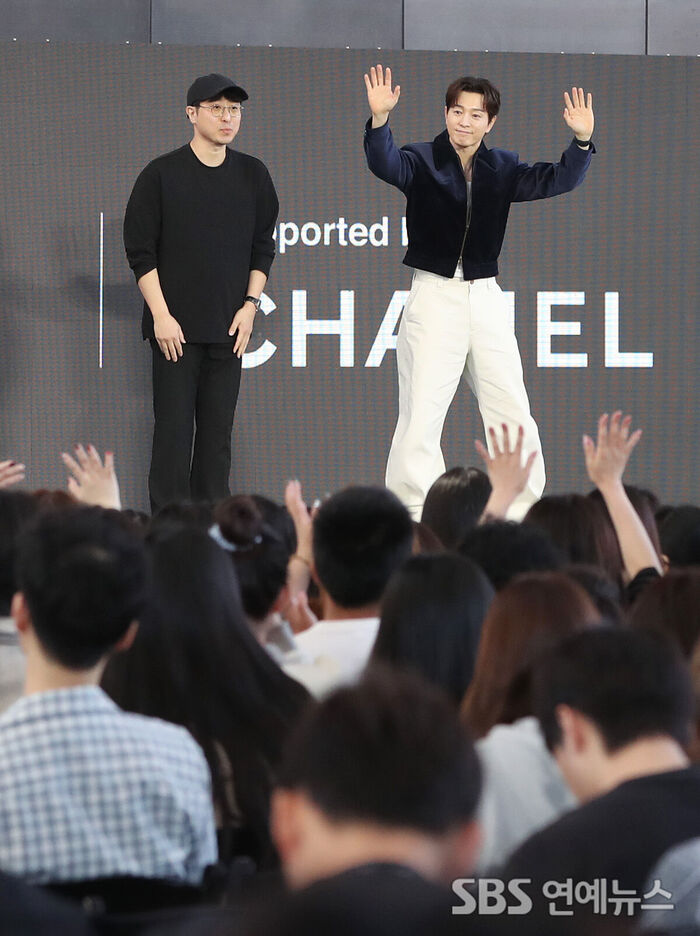 Jung Sung-il Takes the Stage at the Busan International Film Festival for Film 'Japil'
