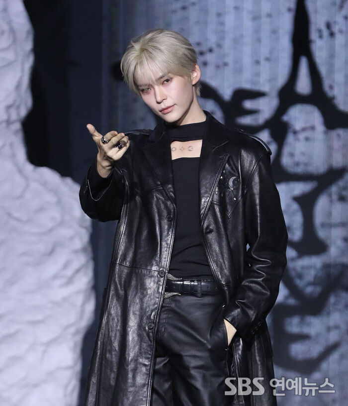 ZEROBASEONE's SUNG HANBIN Commands Attention With Charismatic Gaze