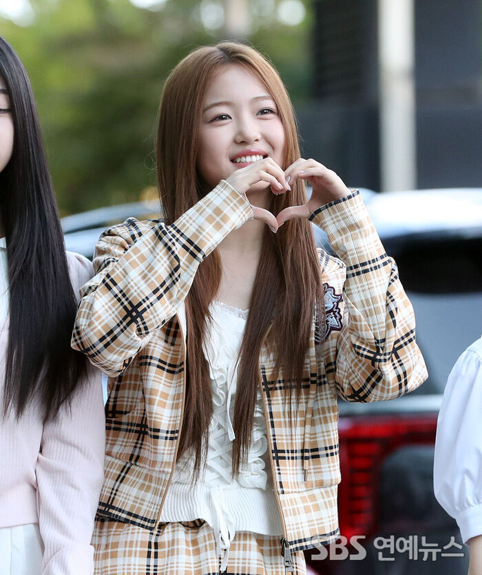 A2O LITE's AIJING Smiles Brightly Despite Debt Controversy