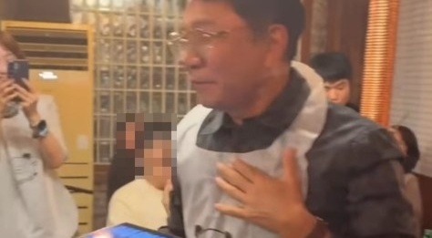 3년 만에 돌아온 국내 이수만, A2O LITE로 1위 하자 돼지고기 쐈다