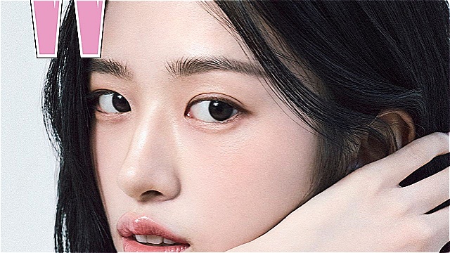 아이브 안유진, 독보적 청초미&hellip;"좋아하는 일 할 때의 반짝임, 잃고 싶지 않다"