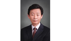 [CEO취재파일] '낙하산'과 '전문가'&hellip;평가 기로에 선 김선덕 주택도시보증공사 사장